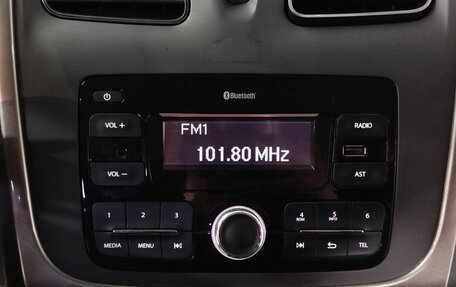 Renault Sandero II рестайлинг, 2018 год, 920 000 рублей, 16 фотография