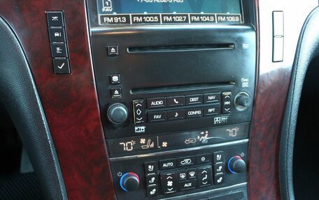 Cadillac Escalade III, 2006 год, 1 100 000 рублей, 14 фотография