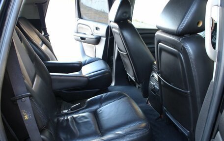 Cadillac Escalade III, 2006 год, 1 100 000 рублей, 13 фотография