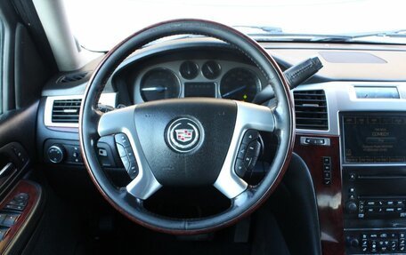 Cadillac Escalade III, 2006 год, 1 100 000 рублей, 18 фотография