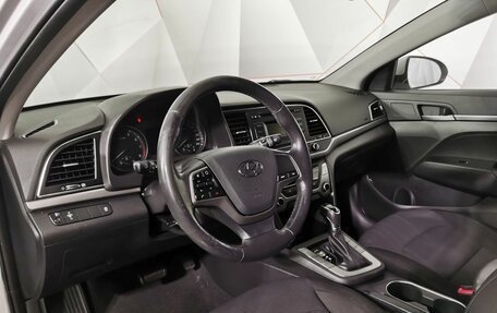 Hyundai Elantra VI, 2017 год, 1 345 000 рублей, 18 фотография