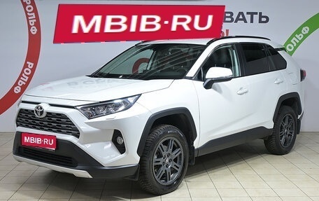 Toyota RAV4, 2021 год, 3 270 000 рублей, 1 фотография