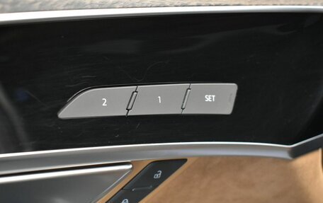 Audi A8, 2018 год, 5 490 000 рублей, 14 фотография