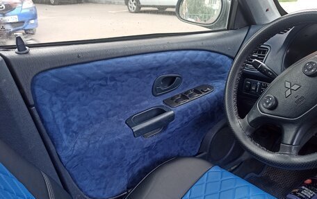 Mitsubishi Carisma I, 2000 год, 170 000 рублей, 16 фотография