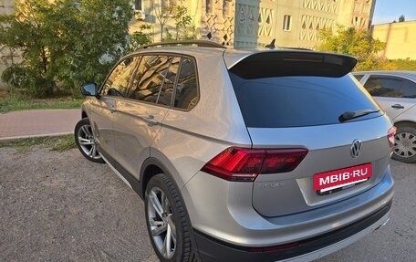 Volkswagen Tiguan II, 2018 год, 2 500 000 рублей, 6 фотография