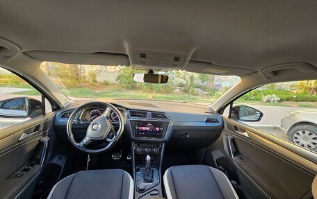 Volkswagen Tiguan II, 2018 год, 2 500 000 рублей, 11 фотография