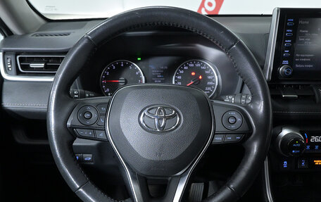 Toyota RAV4, 2021 год, 3 270 000 рублей, 10 фотография