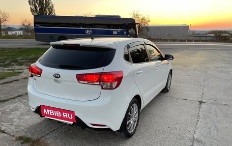 KIA Rio III рестайлинг, 2015 год, 970 000 рублей, 2 фотография
