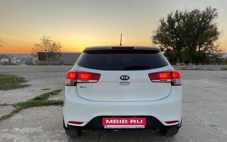 KIA Rio III рестайлинг, 2015 год, 970 000 рублей, 4 фотография