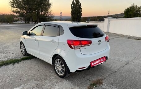 KIA Rio III рестайлинг, 2015 год, 970 000 рублей, 3 фотография