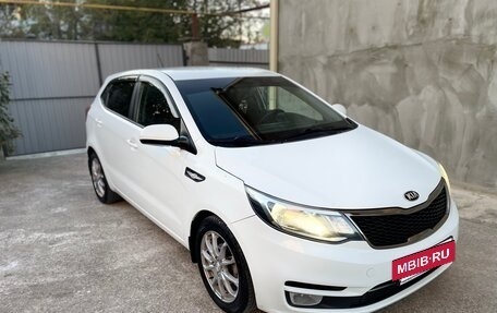 KIA Rio III рестайлинг, 2015 год, 970 000 рублей, 25 фотография