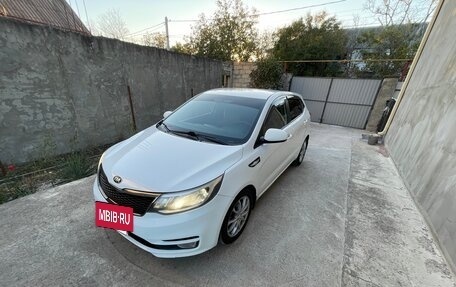 KIA Rio III рестайлинг, 2015 год, 970 000 рублей, 39 фотография