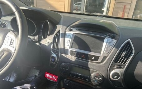 Hyundai ix35 I рестайлинг, 2011 год, 1 080 000 рублей, 4 фотография