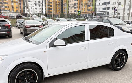 Opel Astra H, 2013 год, 800 000 рублей, 3 фотография