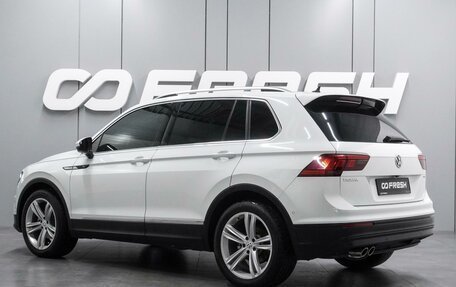 Volkswagen Tiguan II, 2017 год, 2 226 000 рублей, 2 фотография