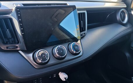 Toyota RAV4, 2014 год, 1 800 000 рублей, 12 фотография