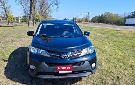 Toyota RAV4, 2014 год, 1 800 000 рублей, 5 фотография