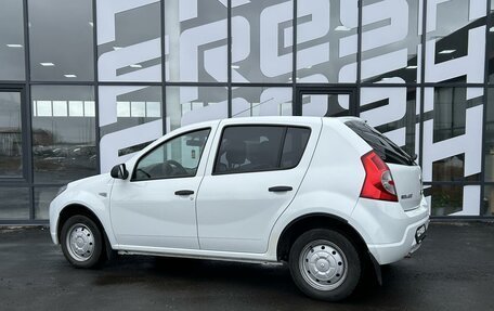 Renault Sandero I, 2012 год, 719 000 рублей, 3 фотография