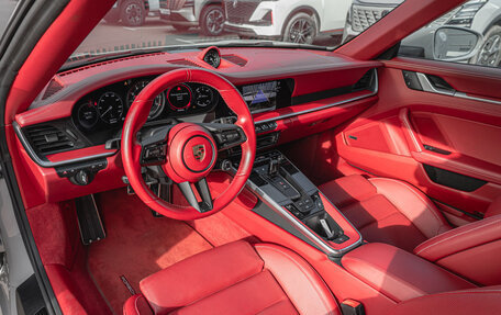 Porsche 911, 2022 год, 18 200 000 рублей, 20 фотография