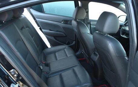Hyundai Elantra VI, 2017 год, 1 386 000 рублей, 13 фотография
