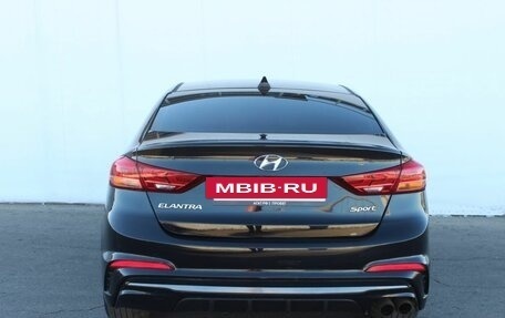 Hyundai Elantra VI, 2017 год, 1 386 000 рублей, 6 фотография