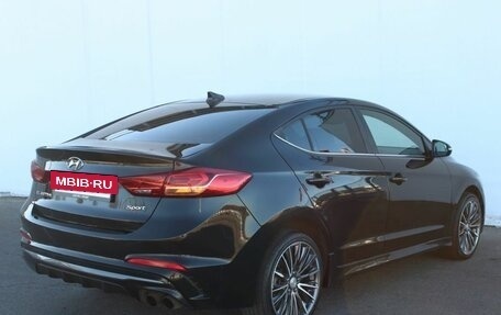 Hyundai Elantra VI, 2017 год, 1 386 000 рублей, 7 фотография