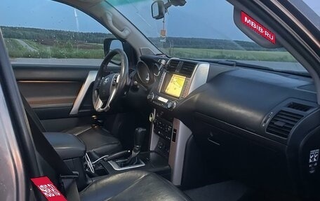 Toyota Land Cruiser Prado 150 рестайлинг, 2010 год, 2 100 000 рублей, 5 фотография
