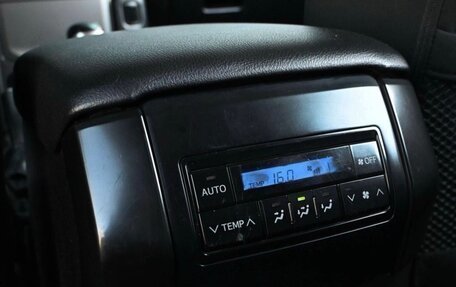 Toyota Land Cruiser Prado 150 рестайлинг, 2018 год, 4 490 000 рублей, 8 фотография