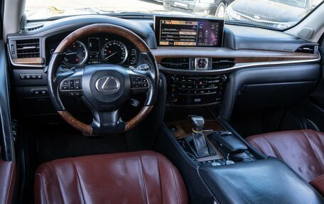 Lexus LX III, 2016 год, 6 500 000 рублей, 7 фотография