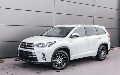Toyota Highlander III, 2018 год, 3 998 000 рублей, 1 фотография