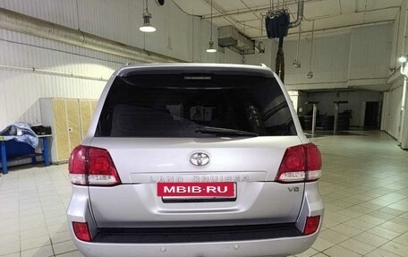 Toyota Land Cruiser 200, 2011 год, 3 300 000 рублей, 5 фотография
