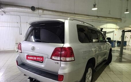 Toyota Land Cruiser 200, 2011 год, 3 300 000 рублей, 6 фотография