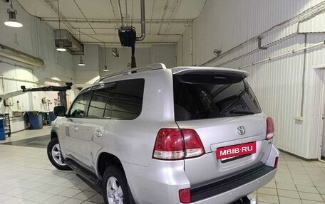 Toyota Land Cruiser 200, 2011 год, 3 300 000 рублей, 7 фотография