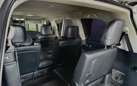 Toyota Land Cruiser 200, 2011 год, 3 300 000 рублей, 14 фотография