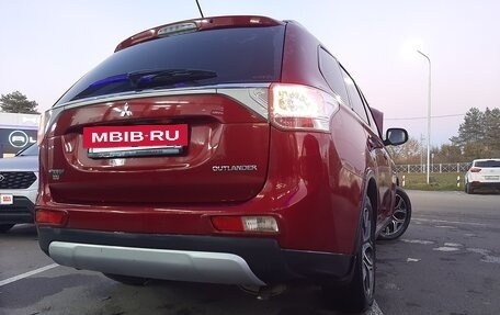 Mitsubishi Outlander III рестайлинг 3, 2014 год, 1 490 000 рублей, 3 фотография