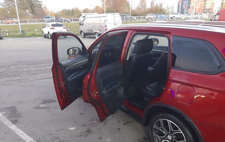 Mitsubishi Outlander III рестайлинг 3, 2014 год, 1 490 000 рублей, 4 фотография