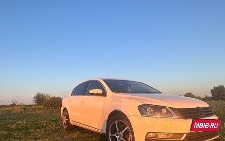Volkswagen Passat B7, 2012 год, 850 000 рублей, 3 фотография