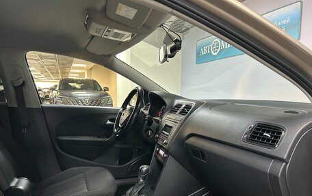 Volkswagen Polo VI (EU Market), 2018 год, 1 210 000 рублей, 14 фотография