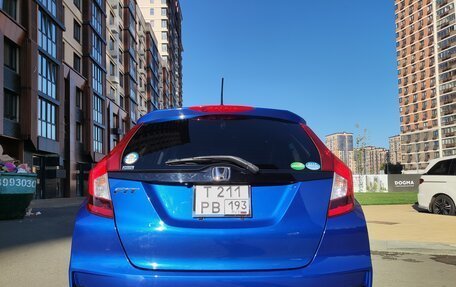 Honda Fit III, 2018 год, 1 300 000 рублей, 9 фотография