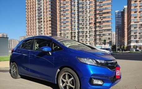 Honda Fit III, 2018 год, 1 300 000 рублей, 4 фотография