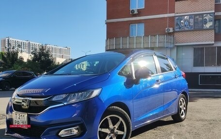 Honda Fit III, 2018 год, 1 300 000 рублей, 12 фотография