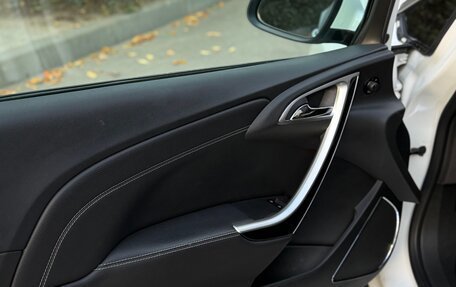Opel Astra J, 2013 год, 825 000 рублей, 11 фотография