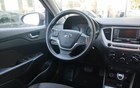 Hyundai Solaris II рестайлинг, 2019 год, 1 300 000 рублей, 11 фотография