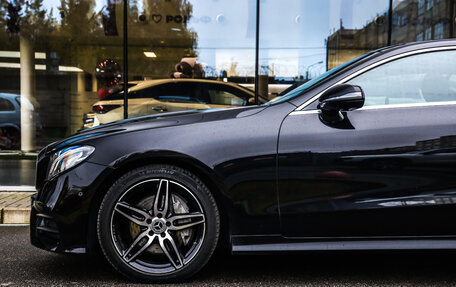 Mercedes-Benz E-Класс, 2019 год, 4 775 000 рублей, 10 фотография