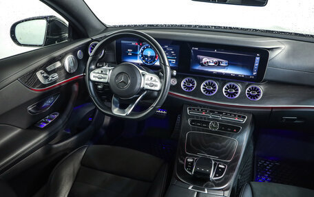 Mercedes-Benz E-Класс, 2019 год, 4 775 000 рублей, 13 фотография