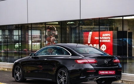 Mercedes-Benz E-Класс, 2019 год, 4 775 000 рублей, 8 фотография