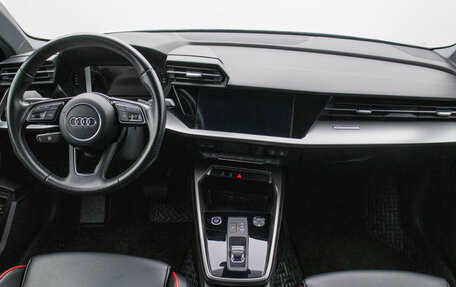 Audi A3, 2021 год, 2 550 000 рублей, 13 фотография