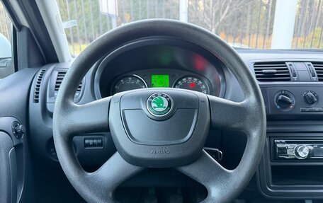 Skoda Fabia II, 2011 год, 449 000 рублей, 12 фотография
