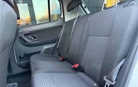 Skoda Fabia II, 2011 год, 449 000 рублей, 17 фотография