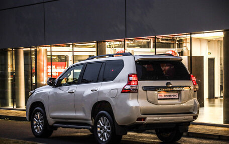 Toyota Land Cruiser Prado 150 рестайлинг, 2015 год, 3 194 000 рублей, 8 фотография